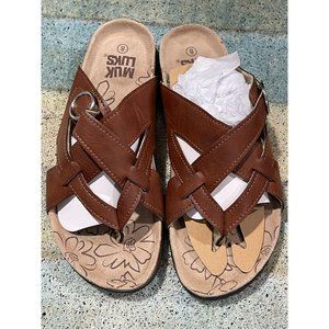 New Muk Luks Shayna Terra Turf Sandal Soft Brown Womens Size 8